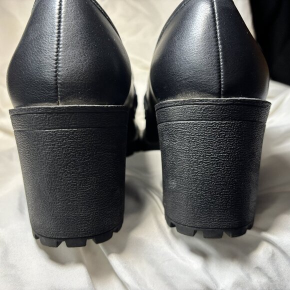 New with Original Box. Women's Soda Chunky Platform Loafers Size 9 M. - Picture 4 of 5